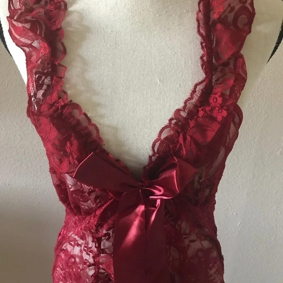 🌹 gorgeous red wine chemise🌹 - Picture 3 of 6